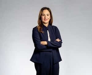 Dana Debel-1