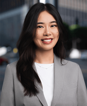 Pauline Bao_Headshot